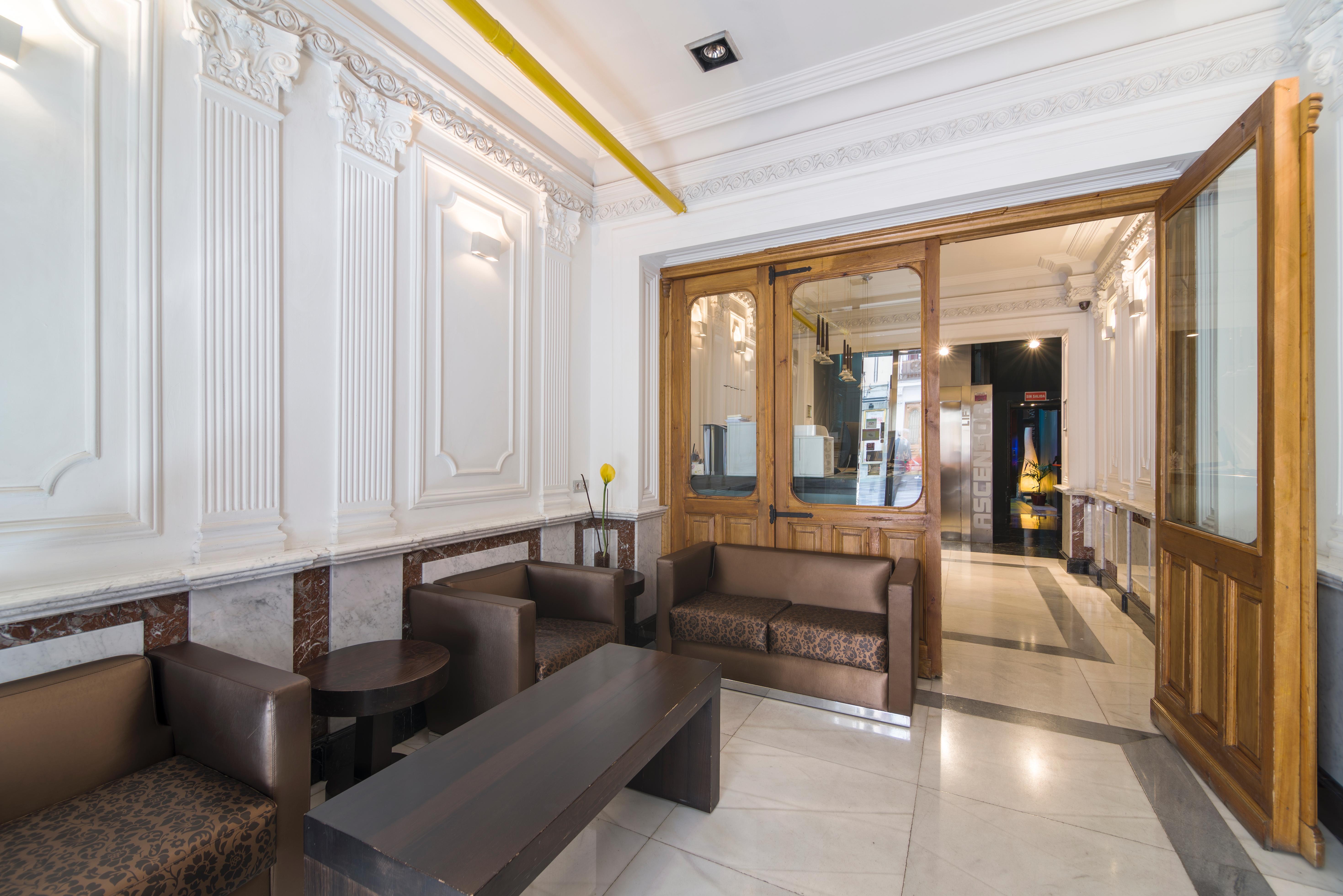 เปอตี พาเลซ อาเรนัล Hotel มาดริด ภายนอก รูปภาพ