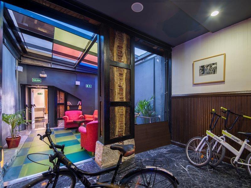 เปอตี พาเลซ อาเรนัล Hotel มาดริด ภายนอก รูปภาพ