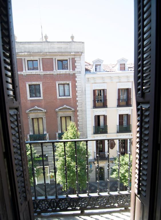เปอตี พาเลซ อาเรนัล Hotel มาดริด ภายนอก รูปภาพ